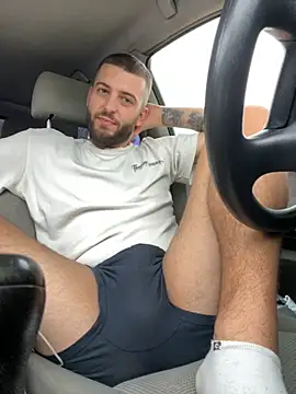 Snapshot of ElChapoGuzman95 chatting on October 4, 2025, 6:26 am ElChapoGuzman95 online show from October 4, 2025, 6:26 am