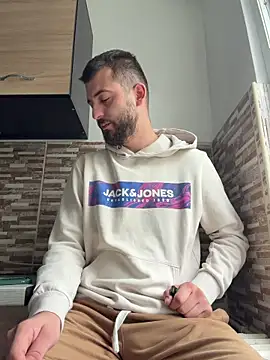 Snapshot of ElChapoGuzman95 chatting on November 28, 2025, 7:08 am ElChapoGuzman95 online show from November 28, 2025, 7:08 am