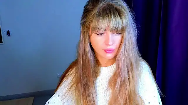  comefeelme  online show from October 22, 2025, 3:17 am