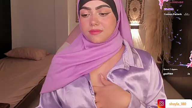 Snapshot of shayla_18 chatting on March 22, 2025, 12:17 am shayla 18 online show from March 22, 2025, 12:17 am