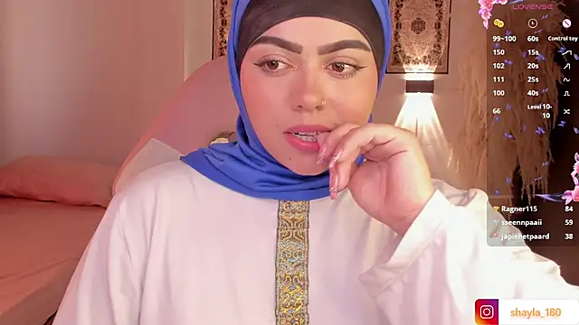 Snapshot of shayla_18 chatting on March 15, 2025, 10:22 pm shayla 18 online show from March 15, 2025, 10:22 pm