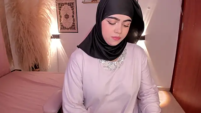 Snapshot of shayla_18 chatting on January 23, 2025, 7:51 pm shayla 18 online show from January 23, 2025, 7:51 pm