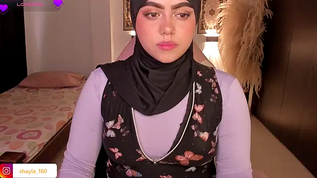 Snapshot of shayla_18 chatting on September 11, 2025, 8:31 pm shayla 18 online show from September 11, 2025, 8:31 pm