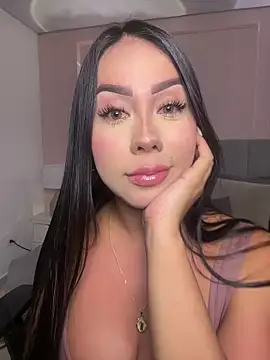 Snapshot of Miss_blue69 chatting on April 5, 2026, 1:45 am Miss blue69 online show from April 5, 2026, 1:45 am