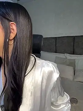 Snapshot of Miss_blue69 chatting on April 17, 2026, 1:52 am Miss blue69 online show from April 17, 2026, 1:52 am