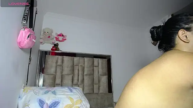 tiffany  pink online show from November 2, 2025, 9:09 pm