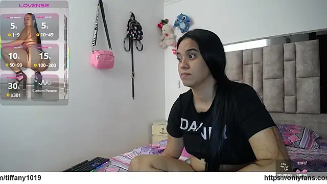 tiffany  pink online show from March 22, 2026, 8:32 pm