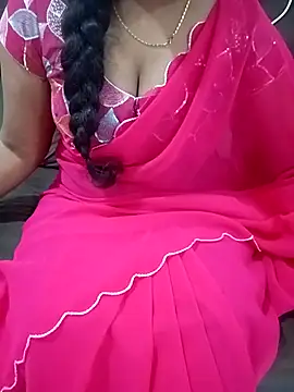 Snapshot of Mounika25 chatting on November 10, 2025, 9:36 am Mounika25 online show from November 10, 2025, 9:36 am