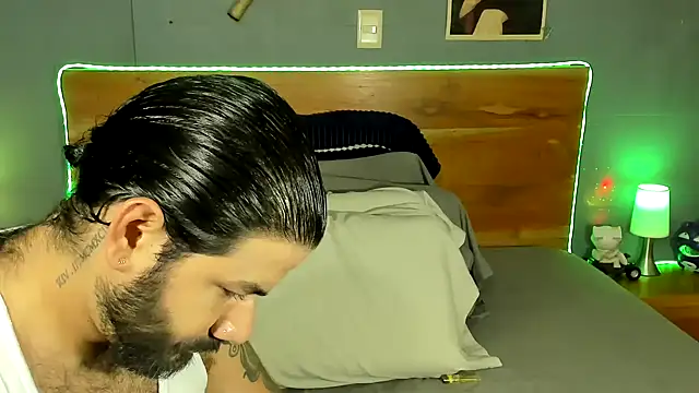 Snapshot of Prometeo-grizzly chatting on April 14, 2026, 4:50 am Prometeo-grizzly online show from April 14, 2026, 4:50 am