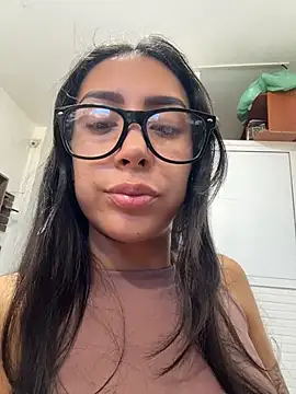  alabina  online show from March 6, 2026, 7:09 pm