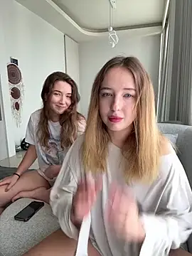 Nura n Sarah online show from October 5, 2025, 3:30 am