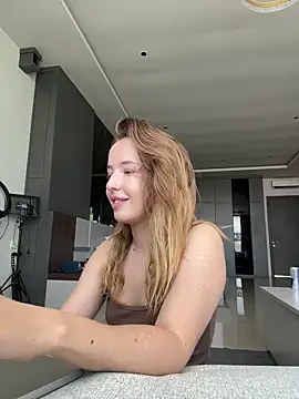 Snapshot of Nura_n_Sarah chatting on April 1, 2026, 5:09 am Nura n Sarah online show from April 1, 2026, 5:09 am