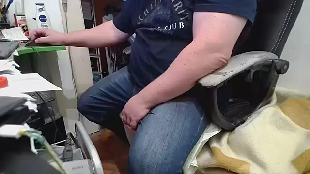 tipko123 online show from October 15, 2025, 2:14 pm