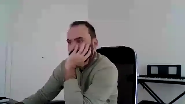 Snapshot of joaodias_97 chatting on February 16, 2026, 12:15 pm joaodias 97 online show from February 16, 2026, 12:15 pm