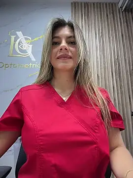 alicee16 online show from April 4, 2026, 4:35 pm