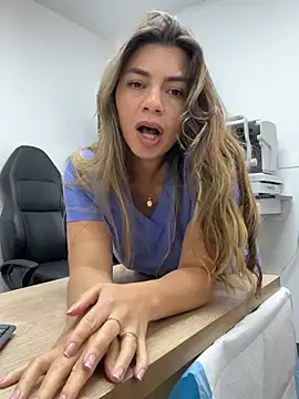 alicee16 online show from March 8, 2026, 2:04 am