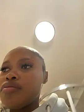Neelo-Smith online show from July 5, 2026, 6:31 am