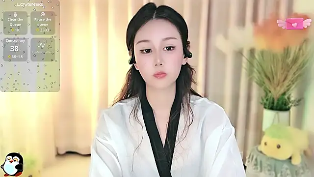 Aimee-520 online show from September 29, 2025, 6:53 am