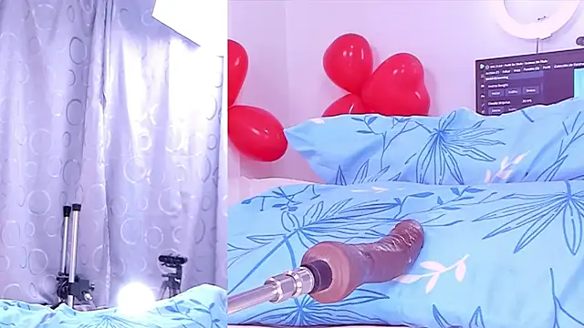 Aleska James online show from February 18, 2025, 3:31 pm