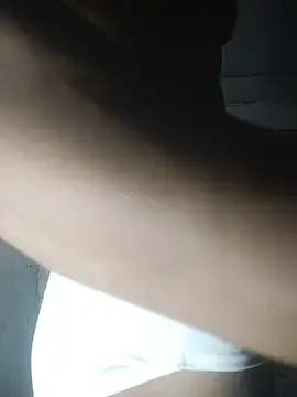 rounakhunk online show from October 25, 2025, 5:24 pm