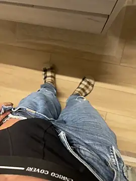 lovesme1212 online show from March 15, 2026, 6:37 pm