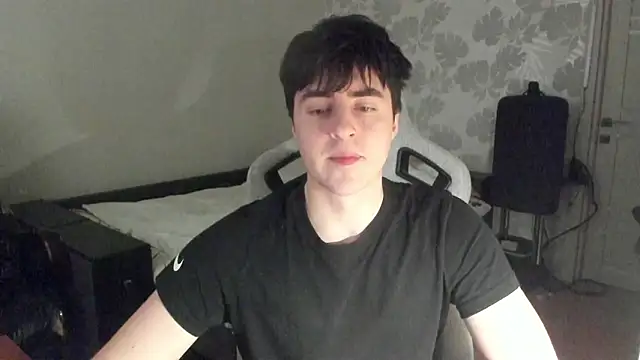 Snapshot of Knuckles17 chatting on February 11, 2026, 1:22 pm Knuckles17 online show from February 11, 2026, 1:22 pm