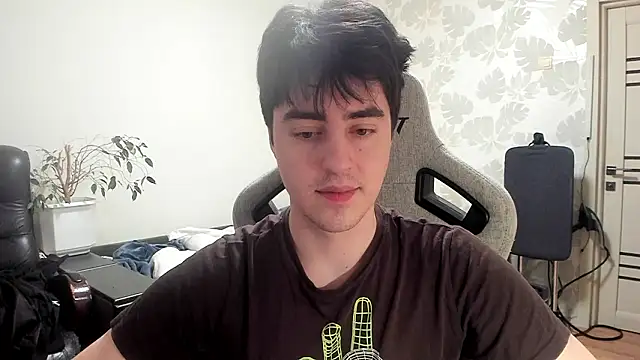 Snapshot of Knuckles17 chatting on February 15, 2026, 4:06 pm Knuckles17 online show from February 15, 2026, 4:06 pm