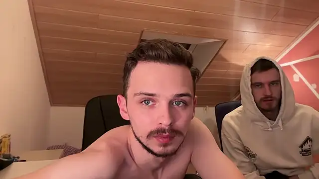 naked psy online show from December 27, 2024, 3:31 am