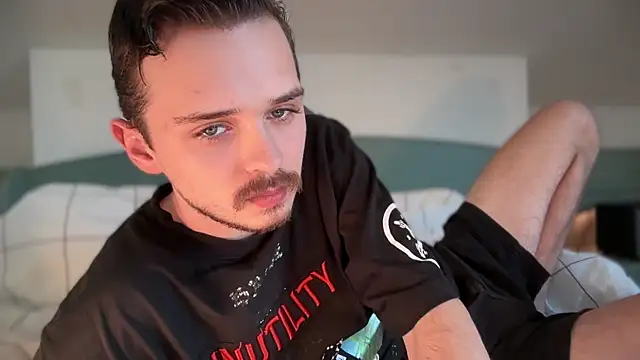 naked psy online show from January 25, 2025, 1:52 pm