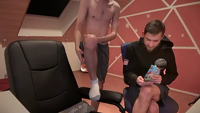 naked psy online show from December 3, 2024, 11:29 pm