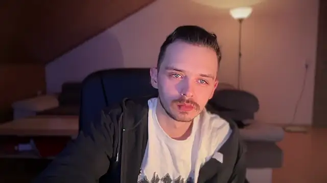 naked psy online show from February 7, 2025, 1:04 am