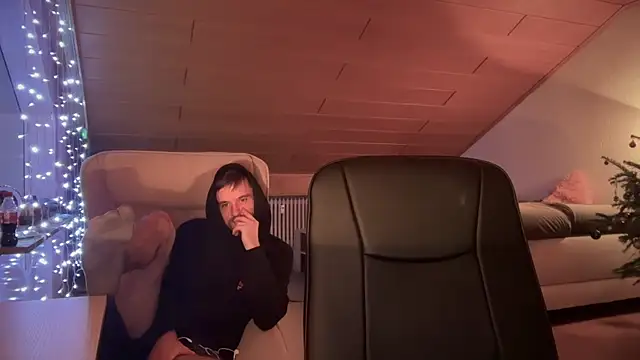 naked psy online show from January 9, 2025, 2:11 am