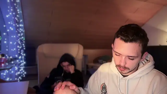 naked psy online show from January 8, 2025, 4:12 am