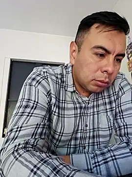 Snapshot of maximoveridio8801 chatting on January 20, 2025, 4:34 pm maximoveridio8801 online show from January 20, 2025, 4:34 pm