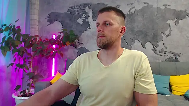 Snapshot of VikingChrisss chatting on July 8, 2026, 10:49 am VikingChrisss online show from July 8, 2026, 10:49 am