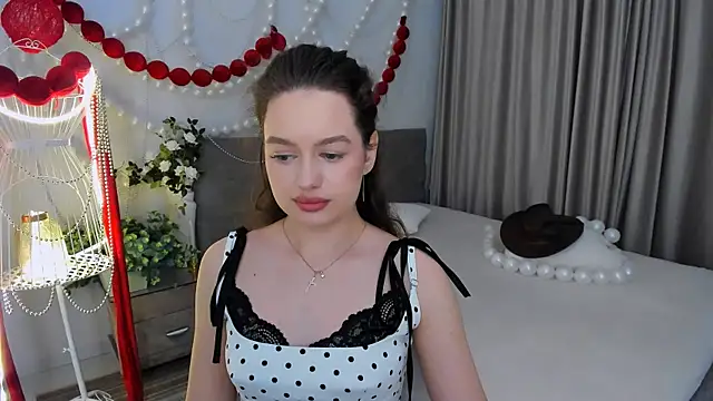 MiracleCurly online show from March 22, 2026, 10:06 am