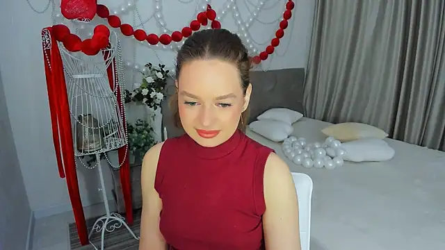 MiracleCurly online show from April 12, 2026, 10:07 am