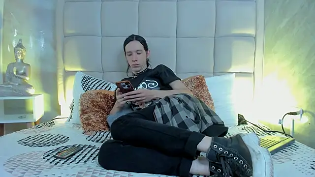 Hecatee 77 online show from February 9, 2026, 8:07 pm