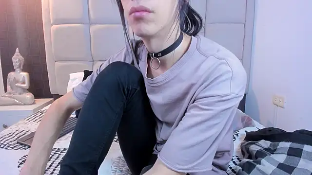 Hecatee 77 online show from March 19, 2025, 7:38 pm