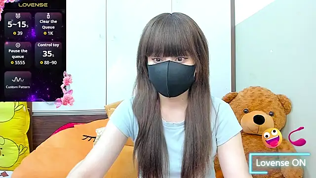 Snapshot of alonelove__ chatting on June 26, 2026, 2:17 am alonelove online show from June 26, 2026, 2:17 am