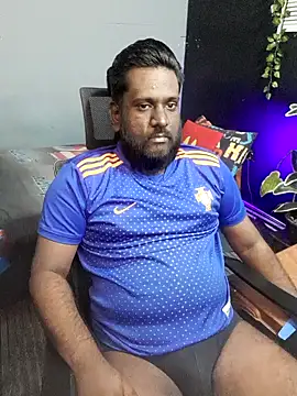 Snapshot of Rayansmith_ chatting on November 17, 2025, 10:03 pm Rayansmith online show from November 17, 2025, 10:03 pm