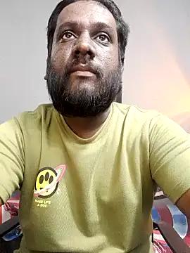 Snapshot of Rayansmith_ chatting on March 20, 2025, 9:13 pm Rayansmith online show from March 20, 2025, 9:13 pm