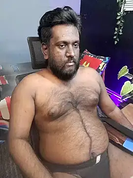 Snapshot of Rayansmith_ chatting on October 6, 2025, 2:29 pm Rayansmith online show from October 6, 2025, 2:29 pm