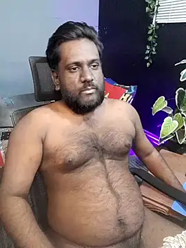 Snapshot of Rayansmith_ chatting on October 19, 2025, 10:40 am Rayansmith online show from October 19, 2025, 10:40 am