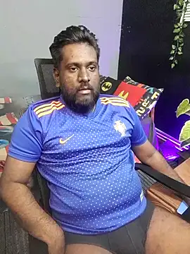 Snapshot of Rayansmith_ chatting on October 4, 2025, 2:02 am Rayansmith online show from October 4, 2025, 2:02 am