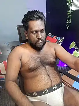 Snapshot of Rayansmith_ chatting on October 3, 2025, 1:53 am Rayansmith online show from October 3, 2025, 1:53 am