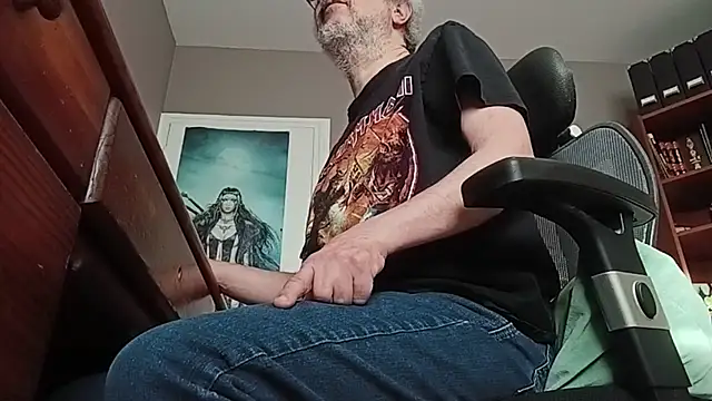 Mandra is a whore online show from November 12, 2025, 8:51 am