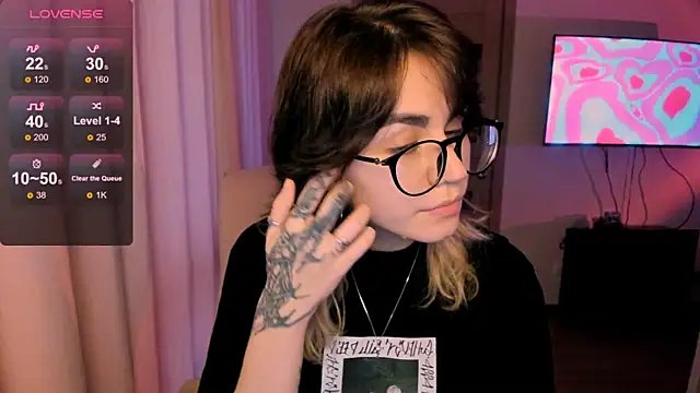 Snapshot of _selectrra chatting on January 14, 2025, 12:03 pm selectrra online show from January 14, 2025, 12:03 pm