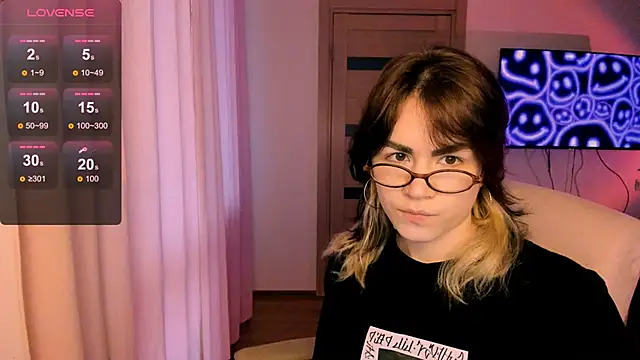 Snapshot of _selectrra chatting on January 23, 2025, 11:37 am selectrra online show from January 23, 2025, 11:37 am