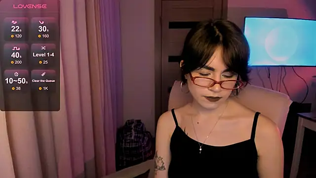 Snapshot of _selectrra chatting on January 31, 2025, 2:49 pm selectrra online show from January 31, 2025, 2:49 pm